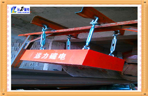 除鐵器，除鐵器的工作原理_結構及工作原理_在除鐵器前可安裝金屬探測器價(jià)格型號表_磁場(chǎng)強度標準范圍 